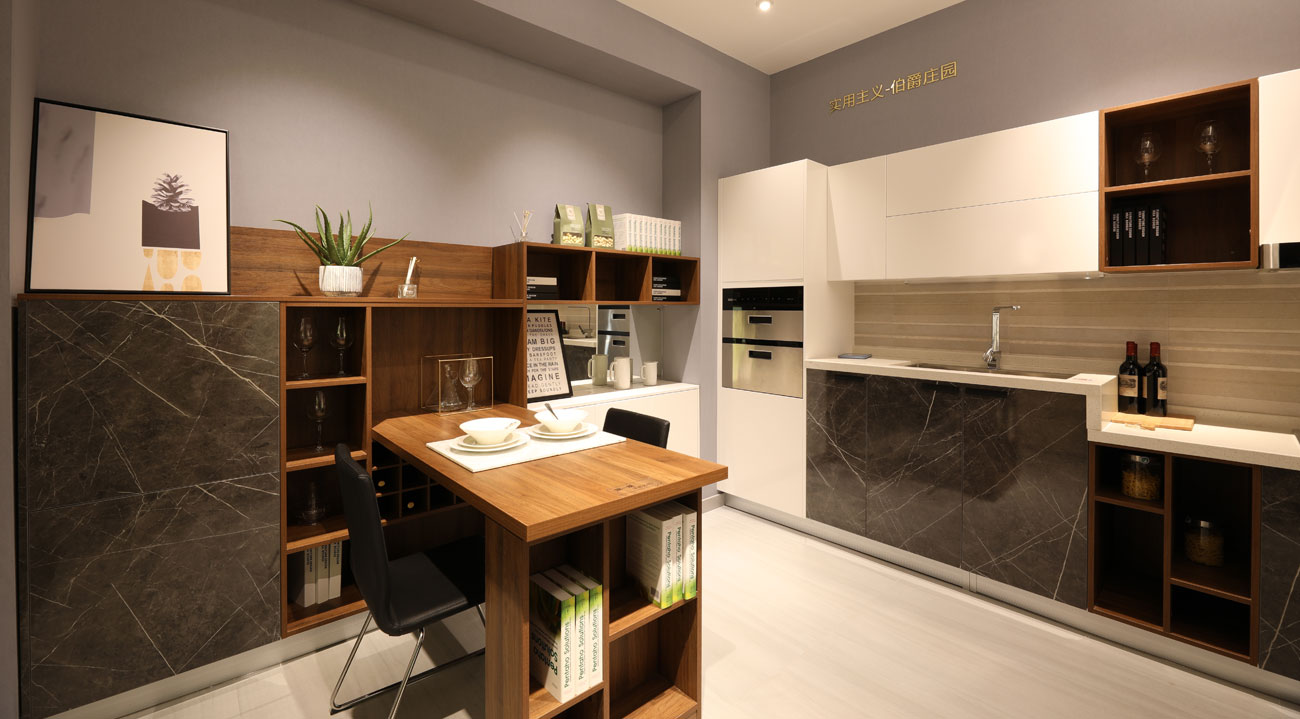 CHATEAU BERGAT Kitchen Cabinets