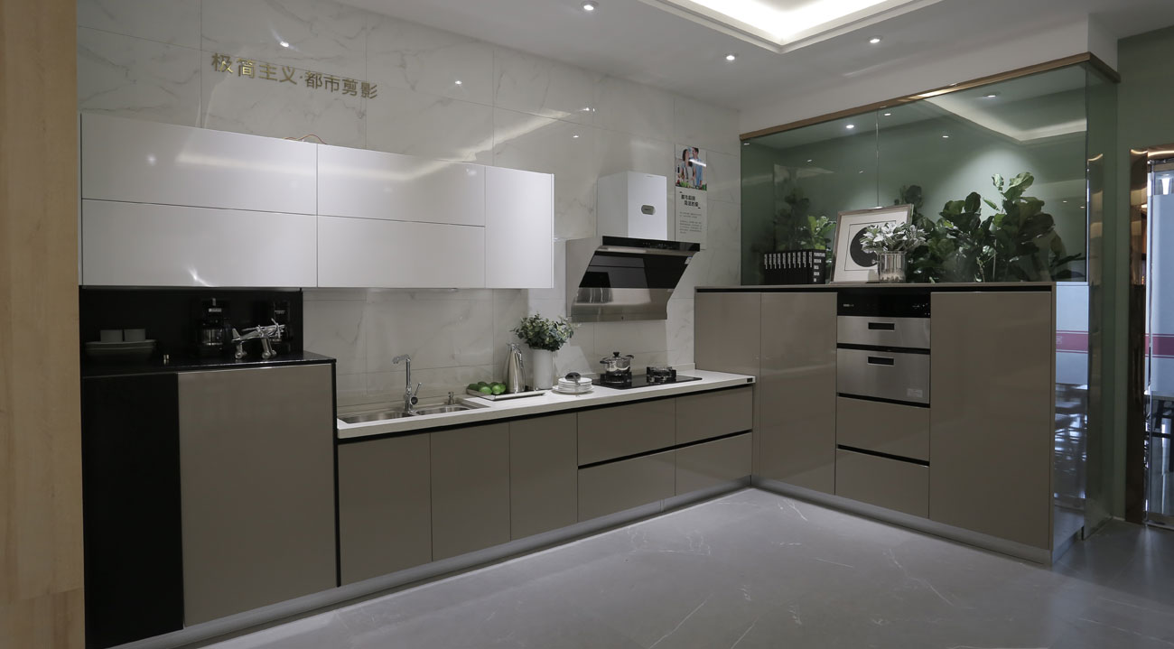 URBAN SILHOUETTE Kitchen Cabinets