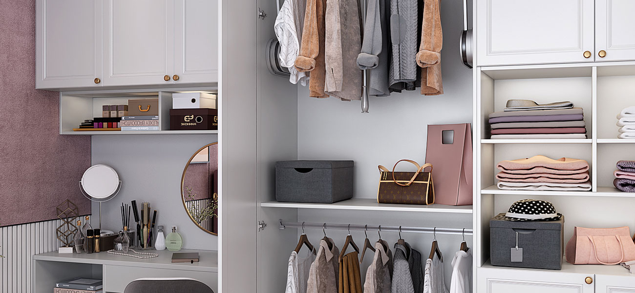 BETTY Wardrobe