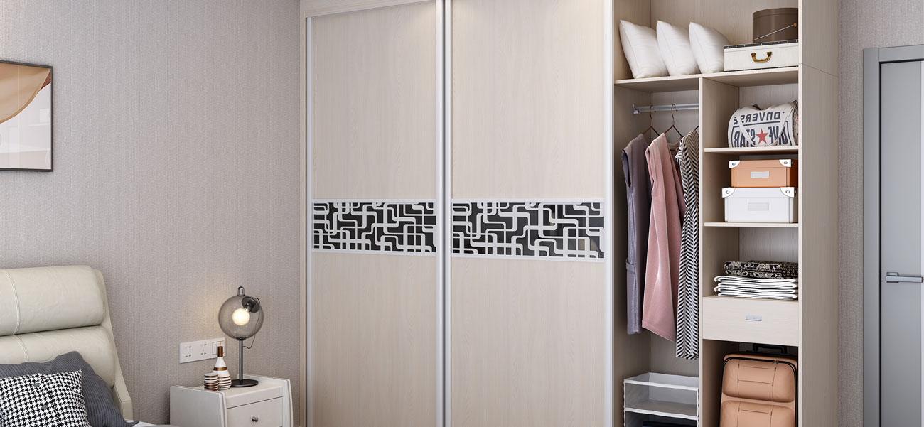 VERONICA Wardrobe